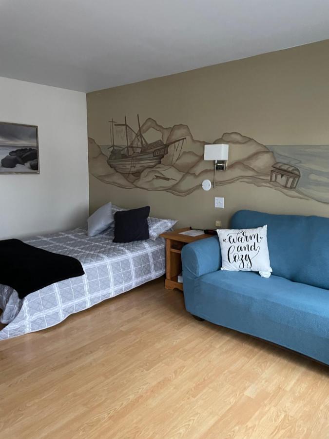 Motel Valois Yl Inc Acton Vale Exterior photo